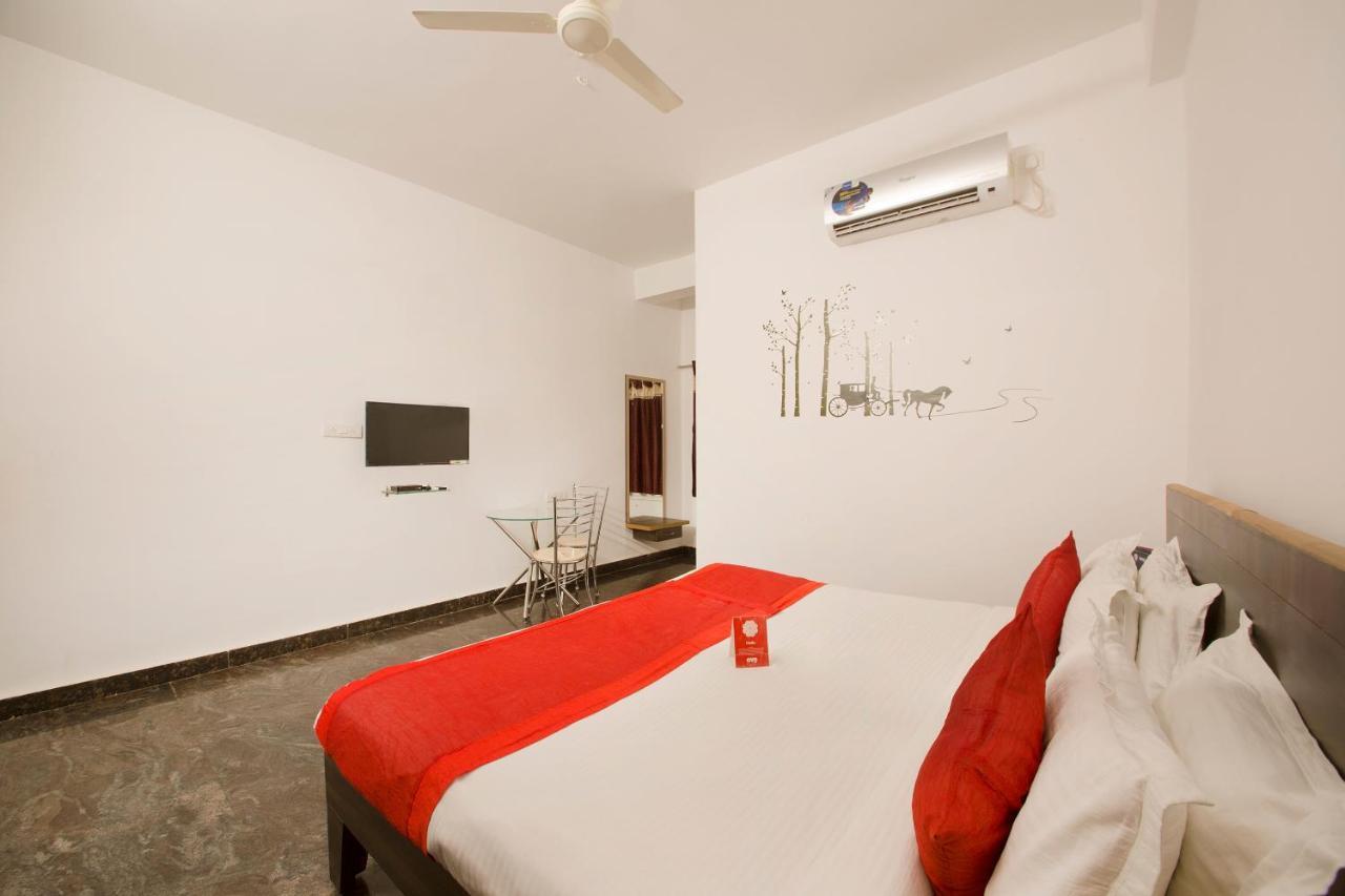 Oyo 9936 Elite Inn Hajdarabad Zewnętrze zdjęcie